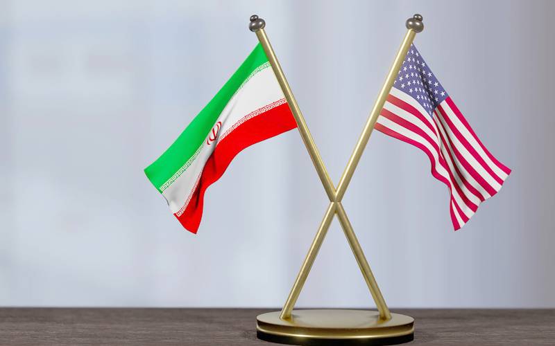 ایران نے تباہ کیے گئے امریکی لڑاکا طیارے نمائش کیلئے پیش کردیے 