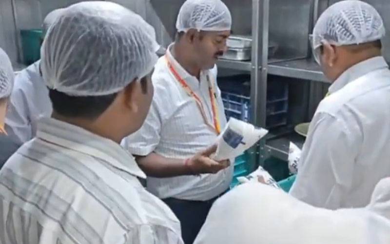 بھارت کے فائیو سٹار ہوٹلوں سے خراب گوشت اور زائدالمیعاد دودھ برآمد