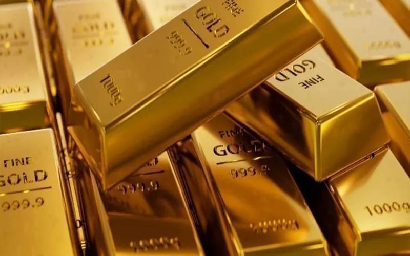 سات ہفتے کی بلند ترین سطح کے بعد سونے کی قیمت میں کمی