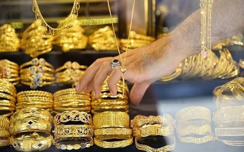 سونا دو ماہ کی بلند ترین سطح سے نیچے آگیا 