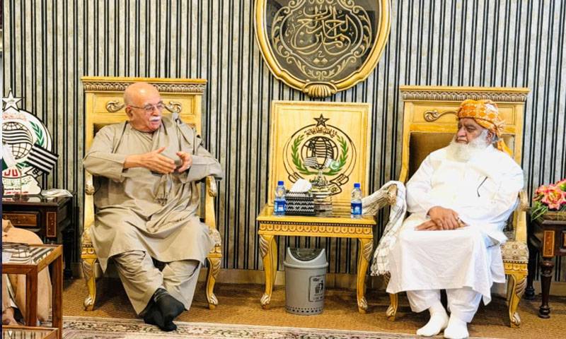 پی ٹی آئی اور جے یو آئی کا پارلیمنٹ میں مشترکہ اپوزیشن اتحاد بنانےکا اعلان