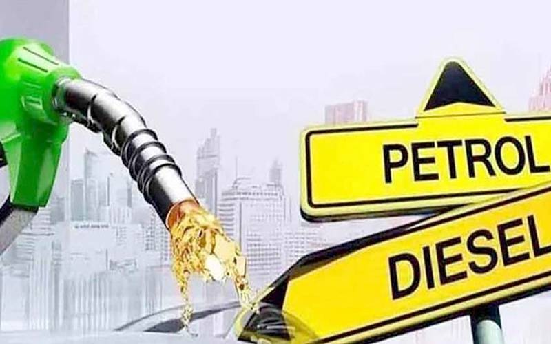 پیٹرول 39 پیسے فی لیٹر مہنگا ، ڈیزل کی قیمت میں 2 روپے 40 پیسے اضافہ 