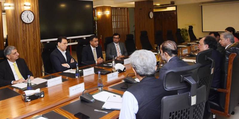 پاکستان کی سٹریٹجک جغرافیائی  پوزیشن علاقائی منڈیوں کے لیے گیٹ وے بننے کی صلاحیت رکھتی ہے،محمد اورنگزیب