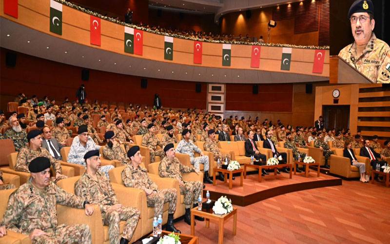 جی ایچ کیو میں ترکیہ کی مسلح افواج کے یومِ فتح کی 104ویں سالگرہ پر خصوصی تقریب
