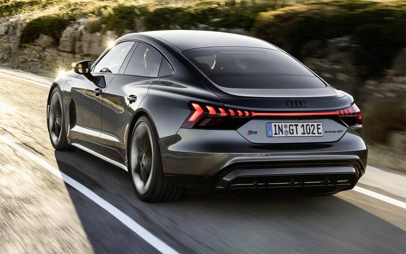 Audi AGکا بڑا کم بیک، 21 سال بعد A2 نئے الیکٹرک روپ میں واپس آگئی