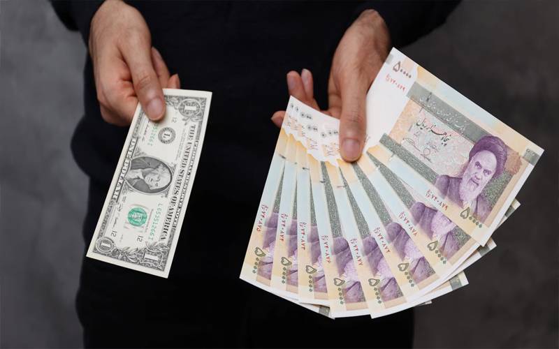  ایرانی ریال کی قدر میں تاریخی کمی،امریکی ڈالر 23 لاکھ ریال سے تجاوز کرگیا