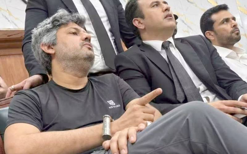 حماد اظہر سے ملاقات نہ کروانے کے معاملے پرپولیس کو نوٹس جاری