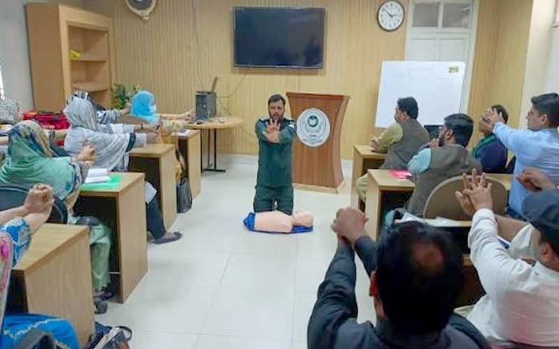 ایک دن میں 1 لاکھ 26 ہزار لائف سیورز؛ پنجاب نے نیا اعزاز حاصل کرلیا