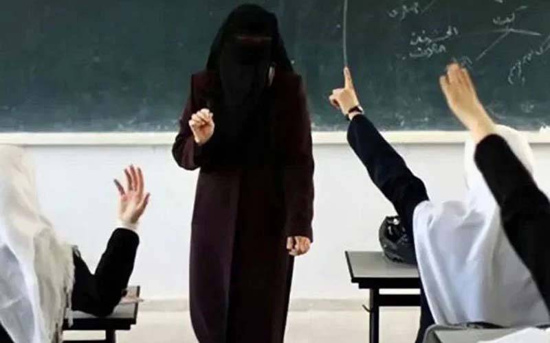 پنجاب میں سکول ٹیچنگ انٹرنز کی مدت میں توسیع کا اعلان