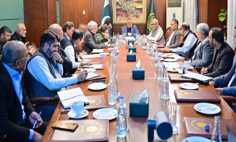 وزیراعظم پیٹرول سکیم میں بڑا ریلیف ،کم از کم 5 لیٹر پیٹرول کی شرط ختم 