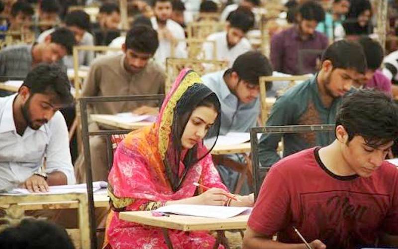 میڈیکل اینڈ ڈینٹل کالجز میں داخلے کیلئےایم ڈی کیٹ امتحان کل ہو گا