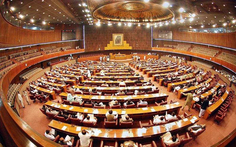 کفایت شعاری مہم: قومی اسمبلی کا 50 فیصد عملہ گھر سے کام کرے گا