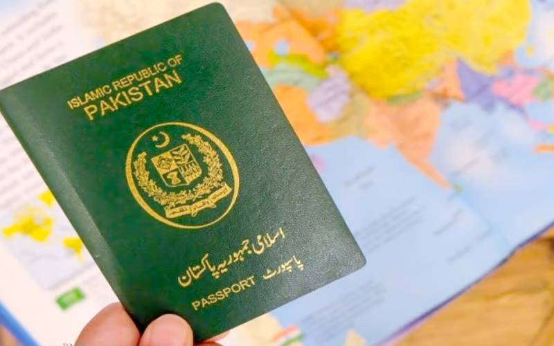  پہلا پاسپورٹ بنوانے والے اوورسیز پاکستانیوں کے لیے بڑا ریلیف