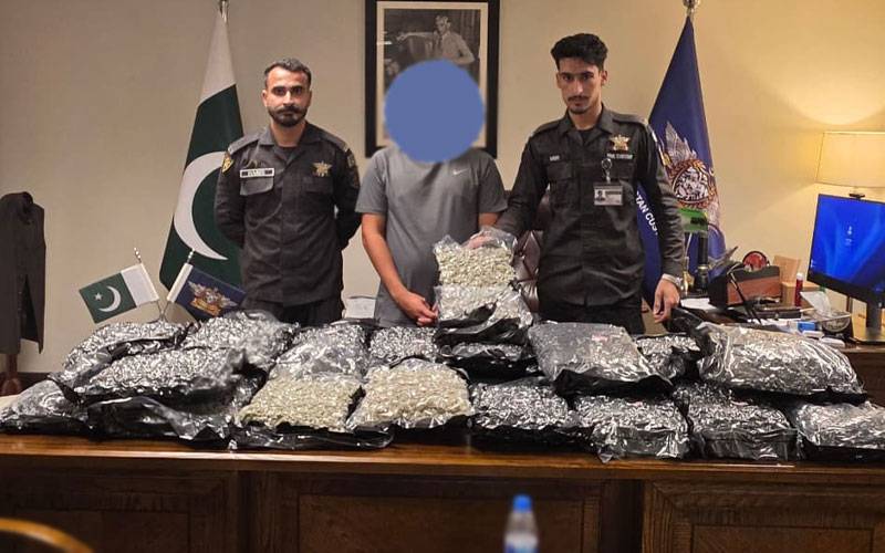   اسلام آباد ائیرپورٹ پر چرس کی بہت بھاری کھیپ پکڑی گئی، حکام پریشان کہ بھیجنے والا کون ہے