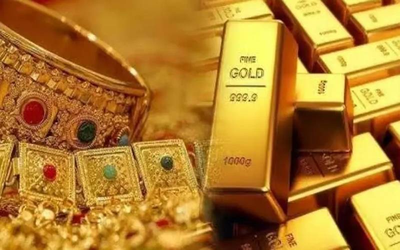  عالمی مارکیٹ میں سونے کی قیمت 2 فیصد سے زائد گرگئی