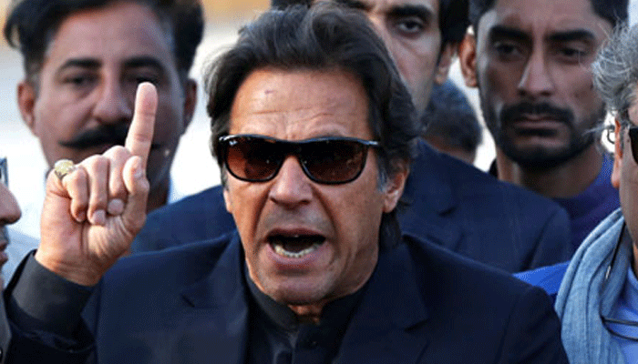 عمران خان نے کہا کہ حکومت سے صرف صاف اور شفاف انتخابات پر ہی مذاکرات ہوسکتے ہیں، ملک سری لنکا کی طرف جا رہا ہے۔