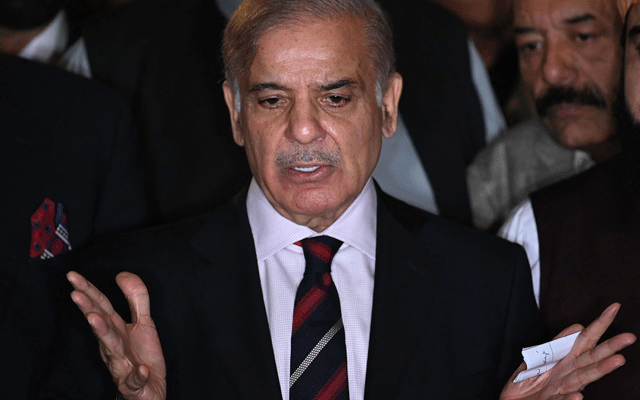 وزیراعظم شہباز شریف ملکی سیاسی صورتحال پر آج شام اہم پریس کانفرنس کریں گے۔ وزیراعظم دورہ امریکہ سے متعلق بھی آگاہ کریں گے