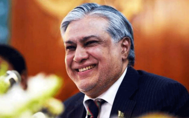سابق وفاقی وزیر خزانہ و لیگی رہنما اسحاق ڈار آج سینیٹر جبکہ کل وفاقی وزیر کا حلف لیں گے