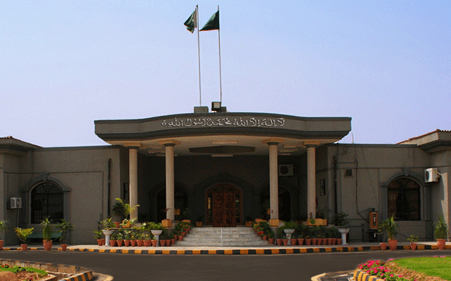 استعفوں کی منظوری سے متعلق پی ٹی آئی ارکان اسمبلی نے اسلام آباد ہائیکورٹ سے رجوع کرلیا
