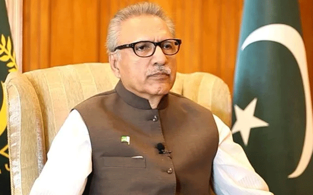 صدر مملکت ڈاکٹر عارف علوی نے بینکنگ محتسب کا فیصلہ برقرار رکھتے ہوئے نجی بینک کو بینک فراڈ سے متاثرہ شخص کو منافع کیساتھ 2 لاکھ روپے واپس کرنے کی ہدایت کی ہے