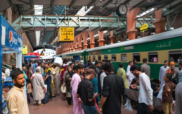 Pakistan Railways notifies special discount on Eid days fairs, 24 News