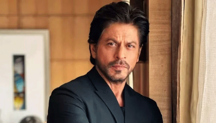 شاہ رخ خان اپنی فلم کی اسکرپٹس کی وجہ سے تنقید کی زد میں آگئے